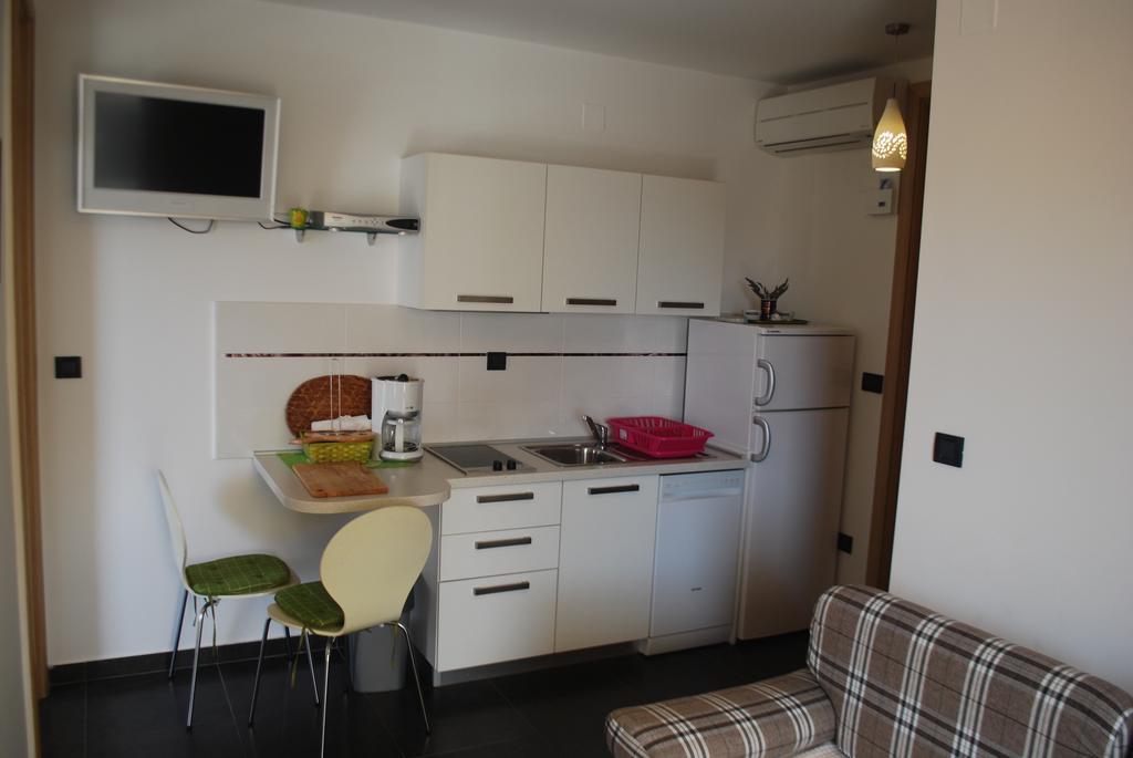 Apartments Villa Lili Lovetovo Водице Экстерьер фото